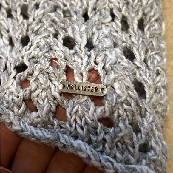 NWOT Hollister Light Gray Open-Knit Top M - Picture 8 of 13
